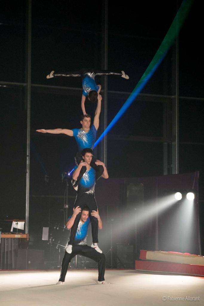 2018_01_ACROBATIC SHOW #2_-®FA_FOR WEB-118