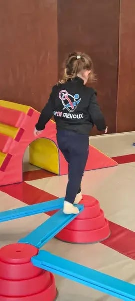 Enfants pratiquant la BabyGym au Dojo Trévoux